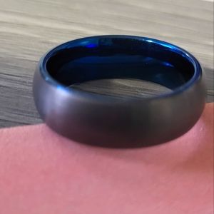 Men's wedding band